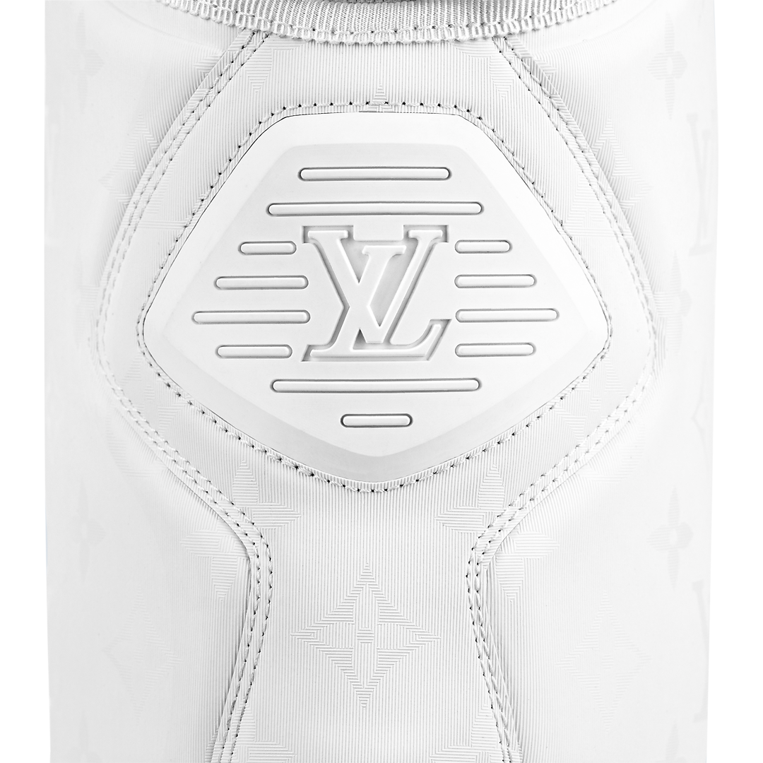 lv trainer snow